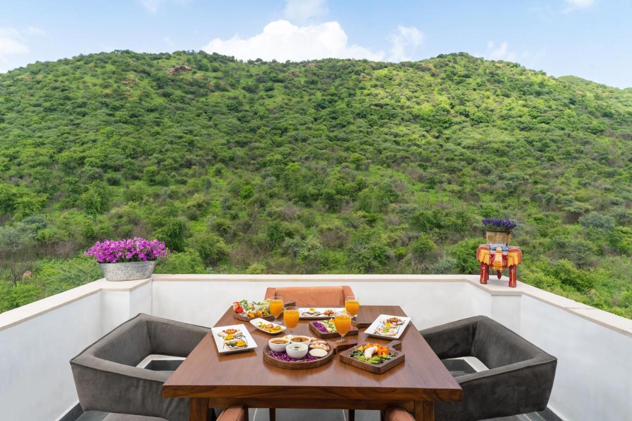 Traavista Aravali Mahal Hotel Удайпур Екстериор снимка
