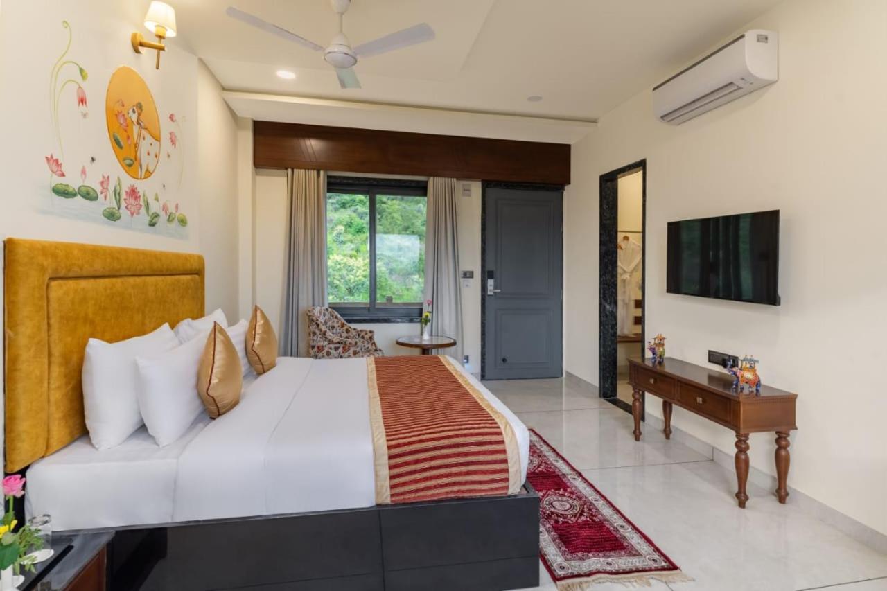 Traavista Aravali Mahal Hotel Удайпур Екстериор снимка